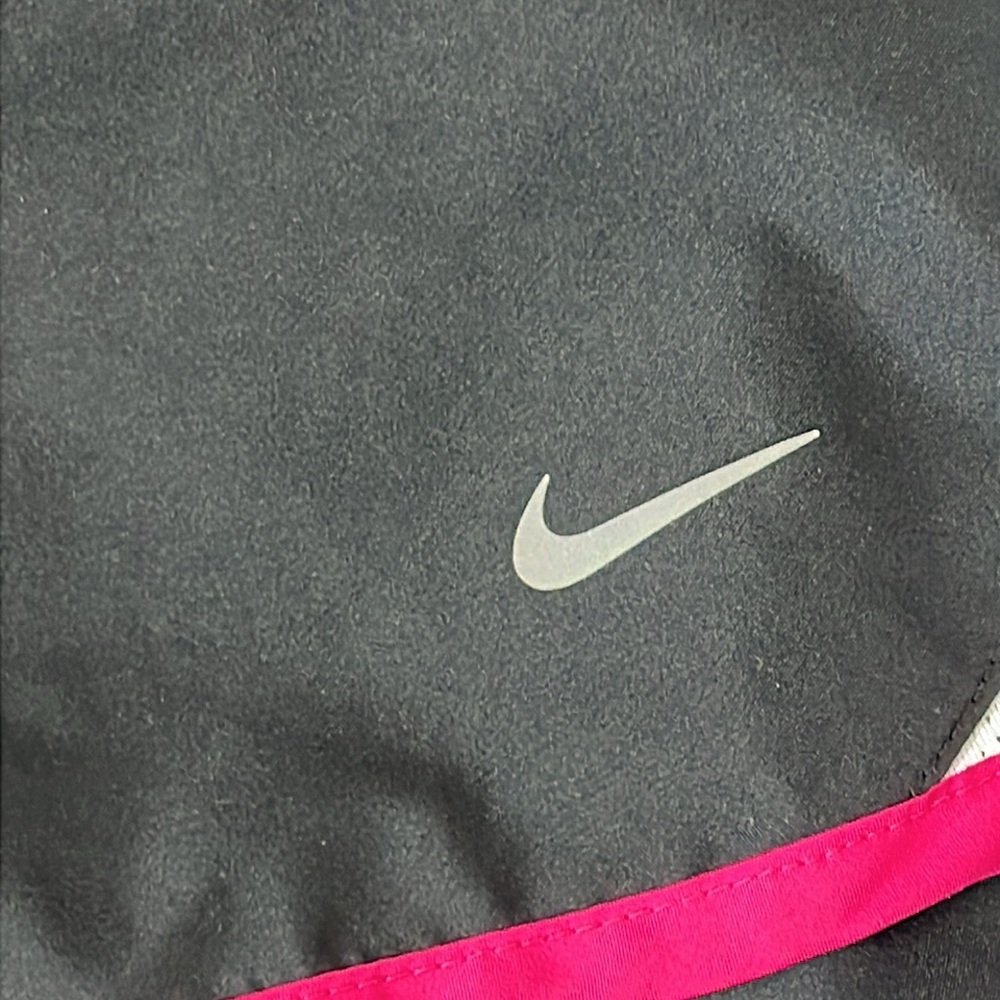 Nike Shorts - Picture 3 of 13